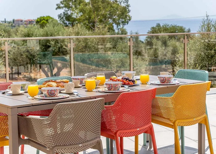 Pangea Irene Τραπεζάκι