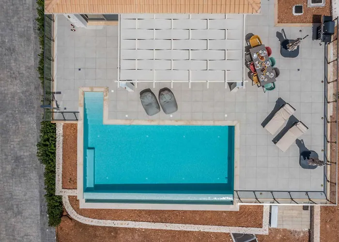 Βίλα Pangea Irene *