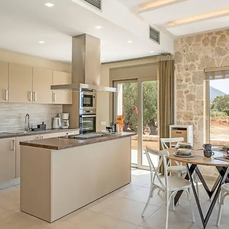 Pangea Irene 빌라 트라페자키